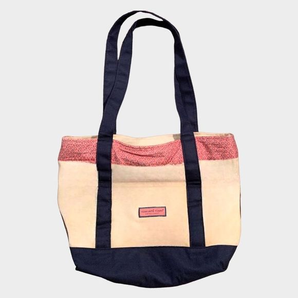 Vineyard Vines Vineyard Whale Classic Tote - Picture 1 of 10